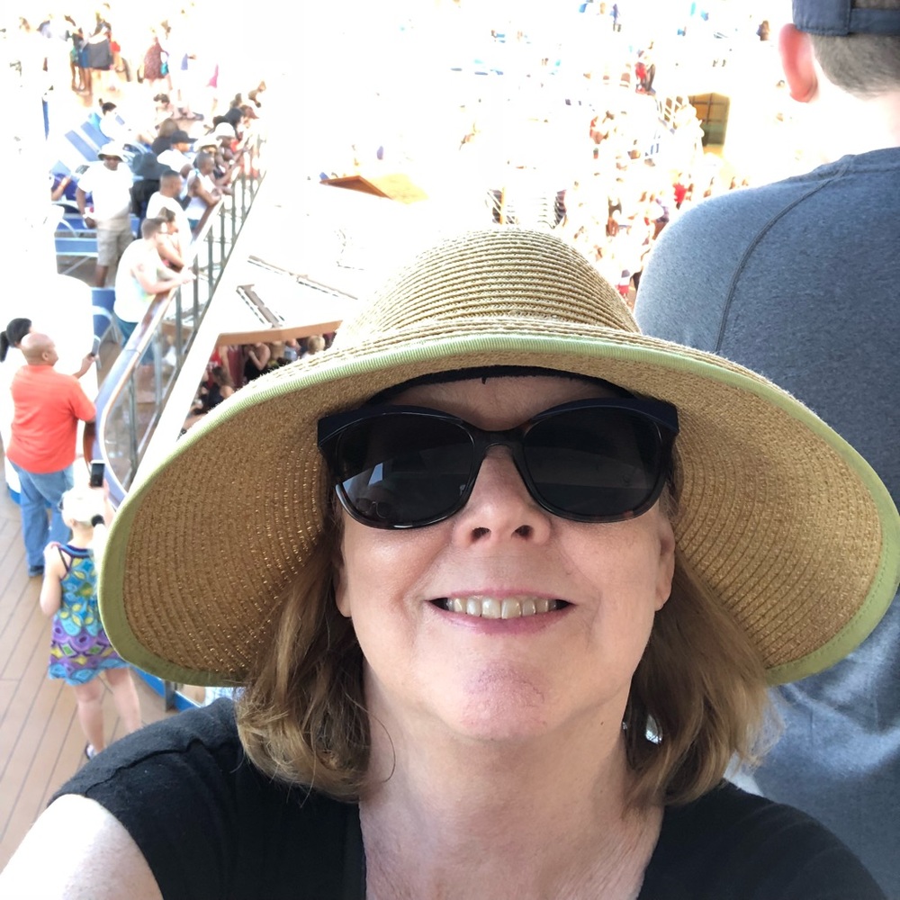 Meet your Posher, Marianne